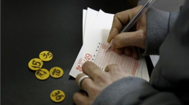 Vezi numerele extrase la LOTO 6 din 49, LOTO 5 din 40, JOKER ŞI NOROC